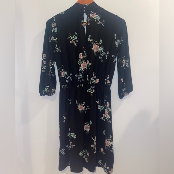 🌸 H&M Black Floral Midi Dress | Tie Neck | 3/4 Sleeves | Sz S 🌸 - Picture 5 of 11